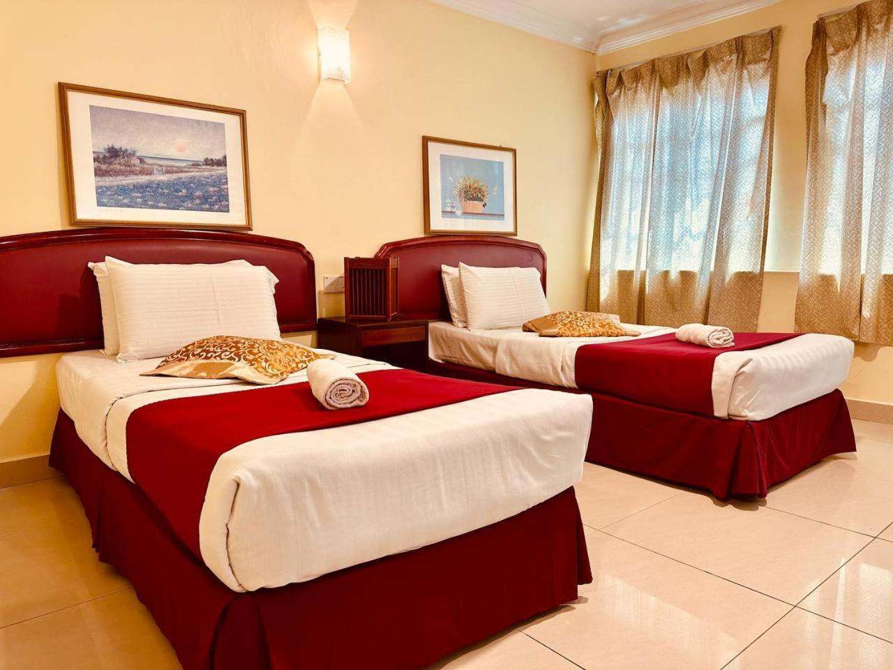 Carlton Hotel Seremban - Next To Terminal Bus Station 外观 照片