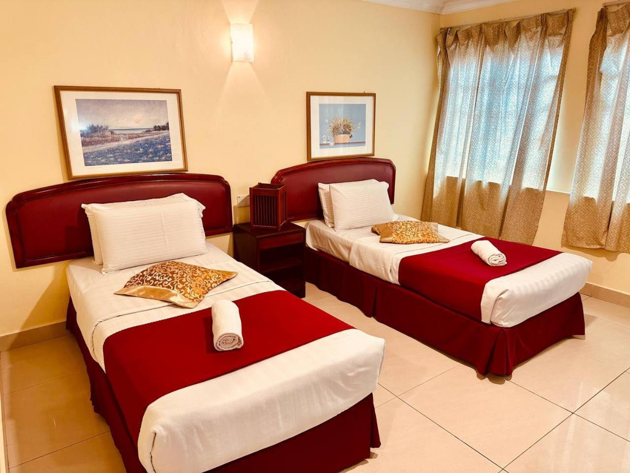 Carlton Hotel Seremban - Next To Terminal Bus Station 外观 照片