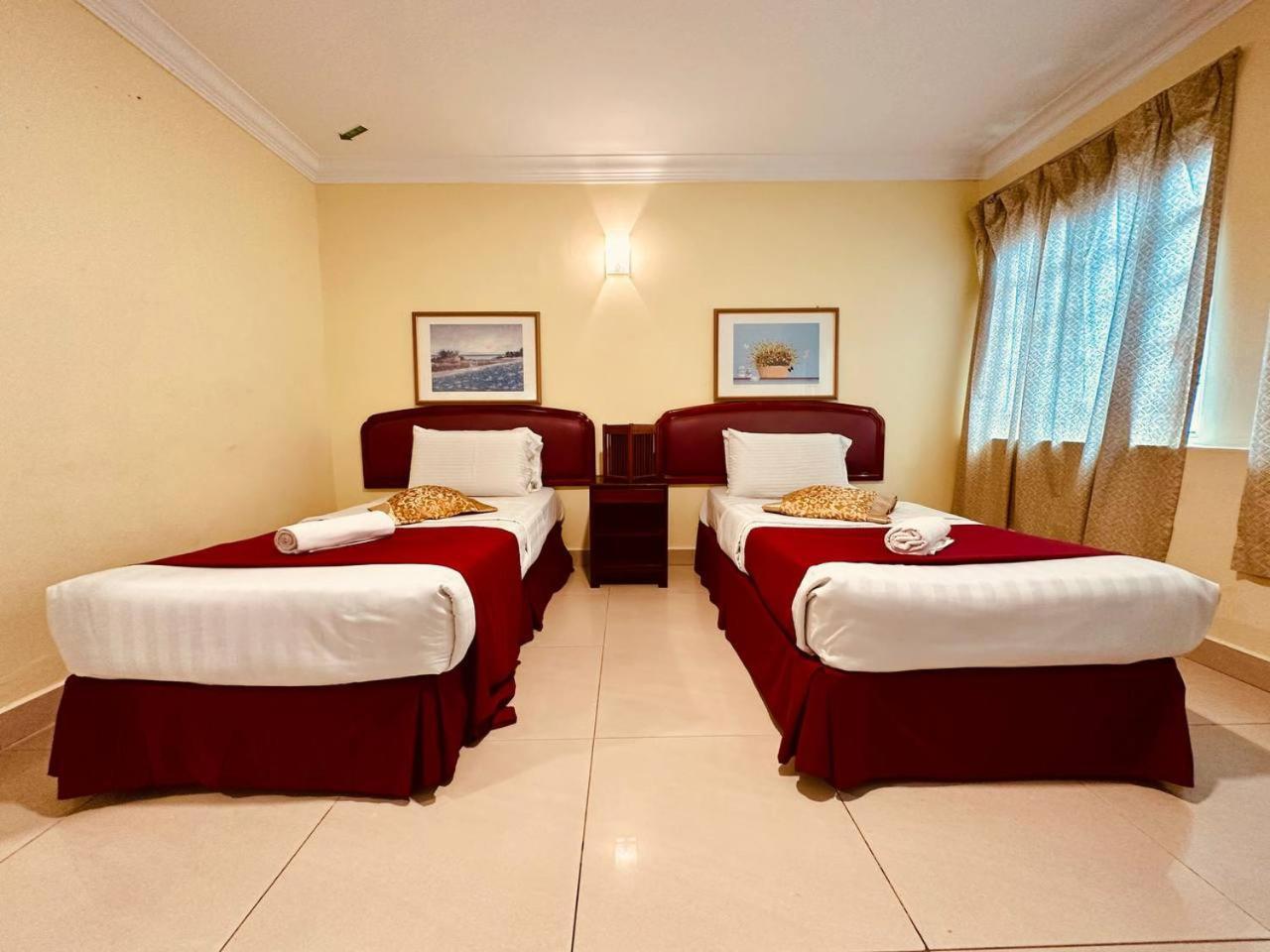 Carlton Hotel Seremban - Next To Terminal Bus Station 外观 照片