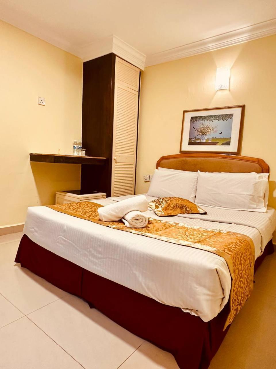 Carlton Hotel Seremban - Next To Terminal Bus Station 外观 照片