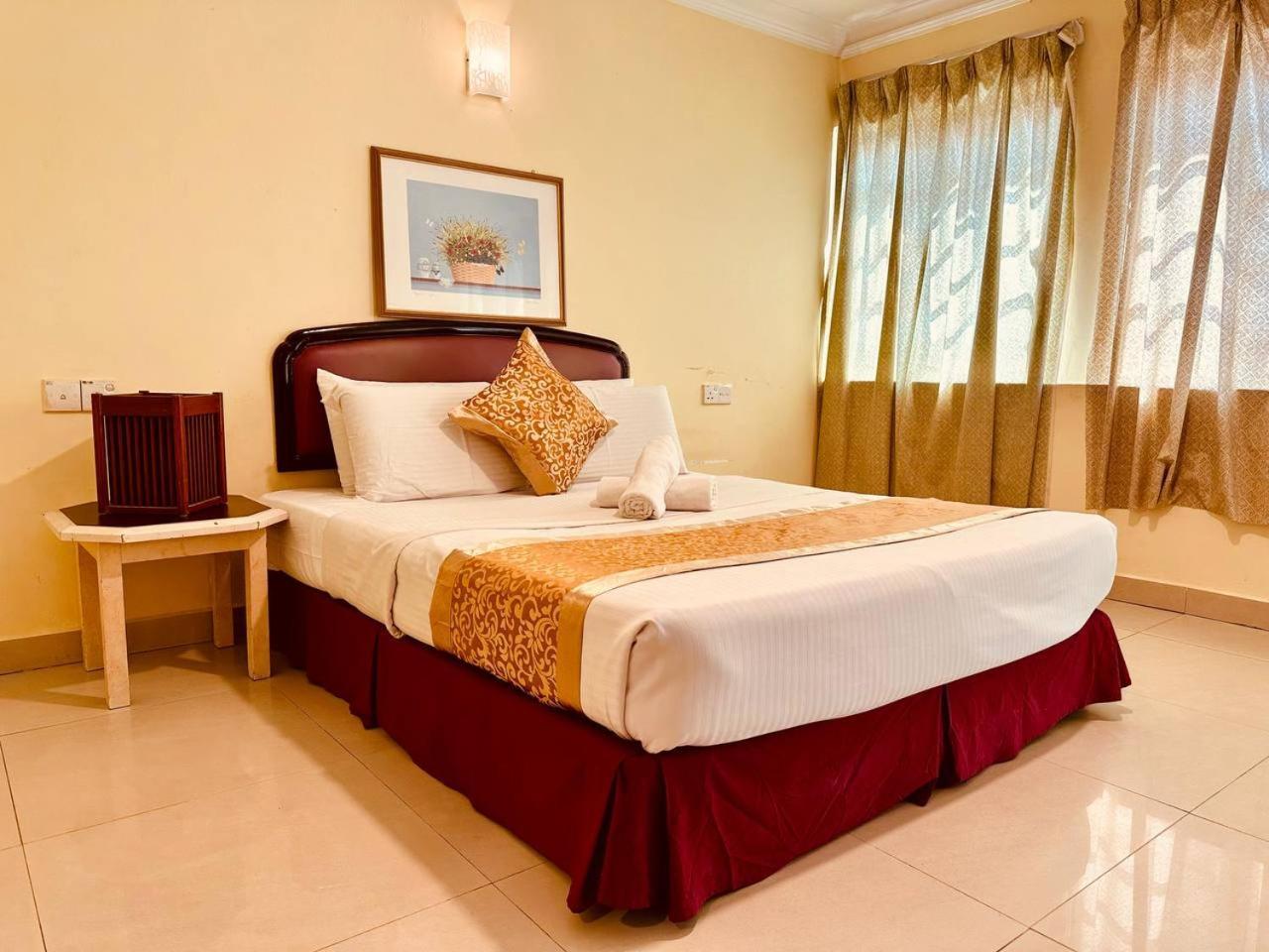 Carlton Hotel Seremban - Next To Terminal Bus Station 外观 照片